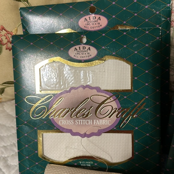 Charles Craft Aida Cloth - Picture 3 of 6